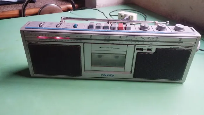 Rádio gravador POLYVOX RG700