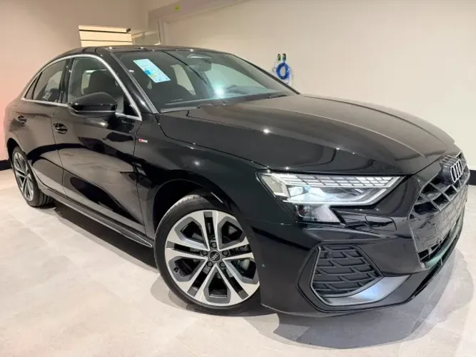 Audi A3 Sedan Performance 2.0 TFSI S-tronic 2026
