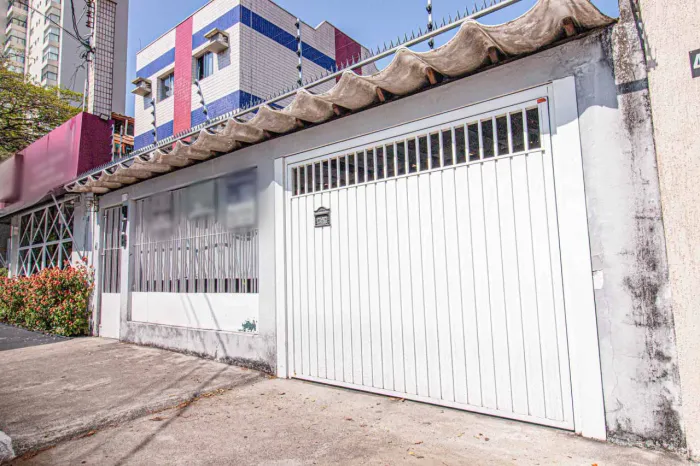 Casa comercial na Rua Professor Campos de Oliveira, 478 168 m²