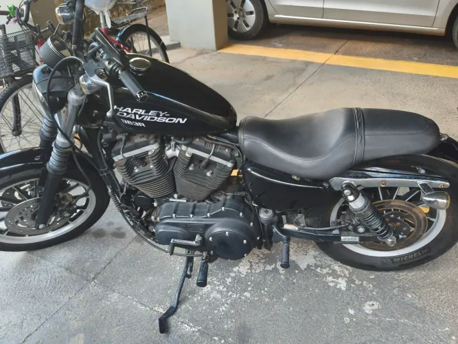 Moto Harley Davidson xl 883 2008