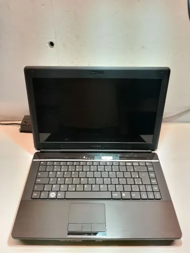 Notebook Sim+ Dual Core 4GB RAM Formatado 