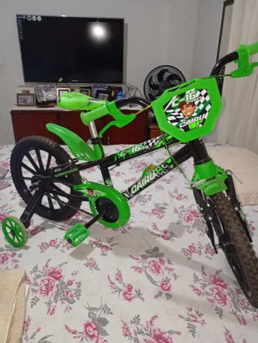 Bicicleta pra criança nova comprei pra meu filho e ficou pequena parcelo no cartão