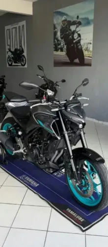 Mt-03 seni nova com cabelo no pineu cheiro de novo pronto pra viajar ZAP *