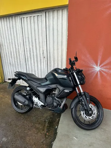 Vendo fz15 nova