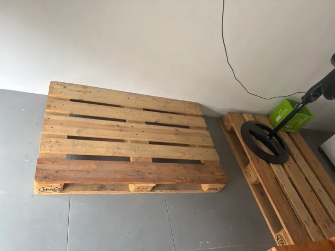 ? 3 Paletes para Armazenamento de Mercadorias - R$ 20 Cada
