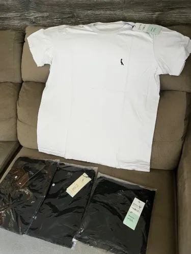 4 Camisetas GG