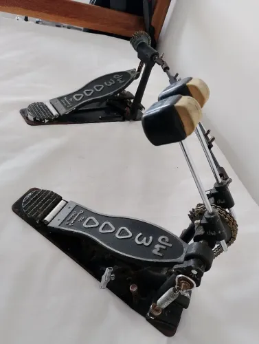 Pedal duplo DW 3000