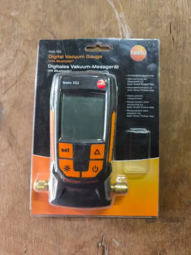 Digital vacuum gauge 552