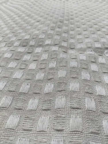 Tapete Trilho de Sala 1,32x2,00m Antiderrapante Bege Texturizado Comercial Têxtil