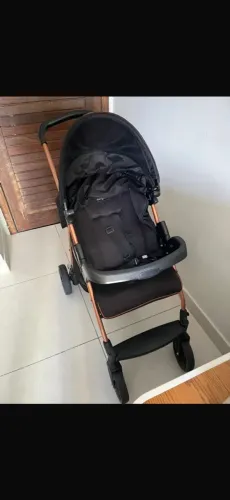 Carrinho de bebê - burigoto