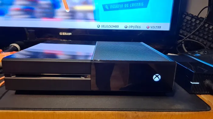 XBOX ONE 500GB + FONTE ORIGINAL + HDMI ACEITO CARTÃO