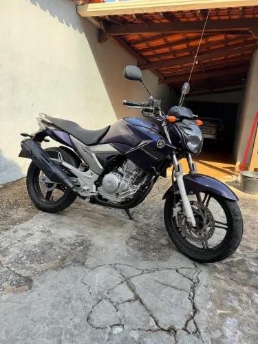 Fazer 250 Doc26 A Roxa Abaixo da Fipe - Muito Conservada
