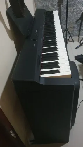 Piano Digital Casio Privia PX-160 - com móvel