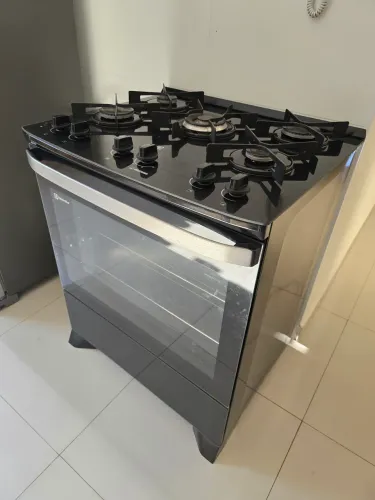 Fogão 5 Bocas Mesa de Vidro Perfectcook Vaporbake Fe5gp Preto Electrolux