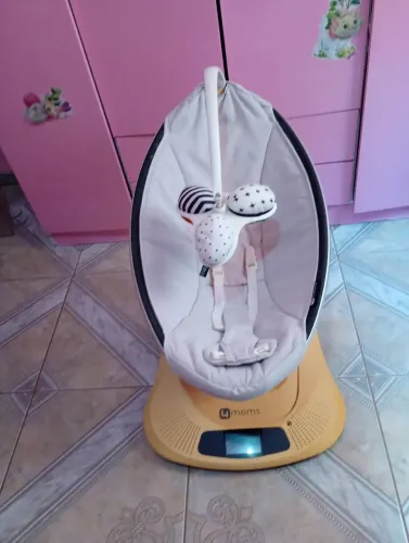 Cadeira de descanso pra bebê 04 moms 