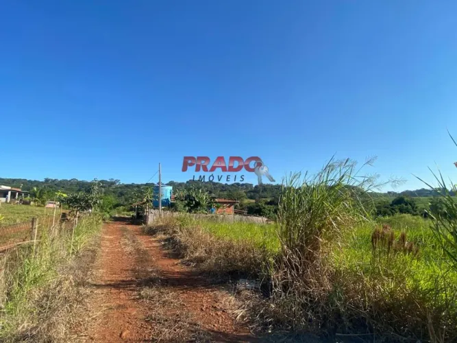 Chácara à venda em Doutor Camargo, Centro, com 2 quartos, com 10000 m²