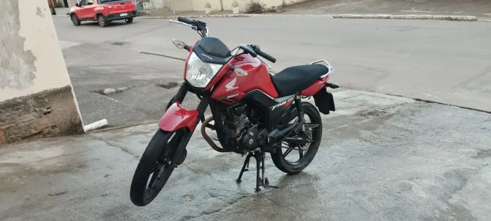 Honda fan 160 bem conservada