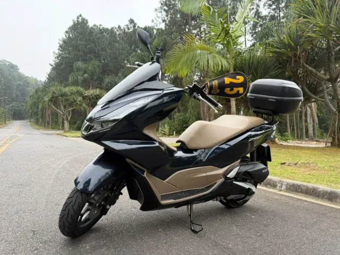 PCX 160 DLX ABS 2025