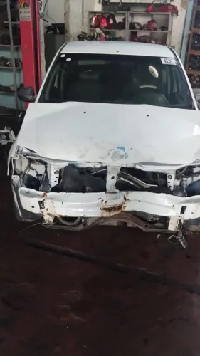 Sucata de renault Logan para venda de peças