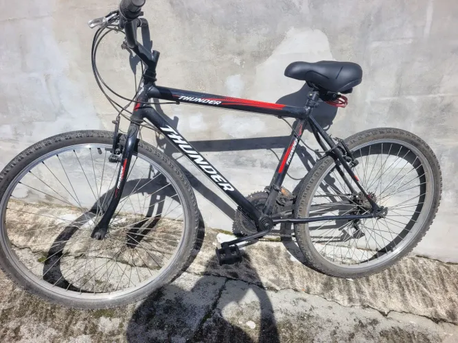 Vende se bicicleta