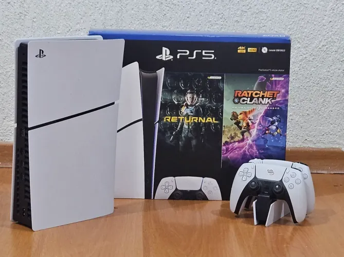 Playstation 5 Digital - 2 controles - Base Carregamento Carregamento e Jogos