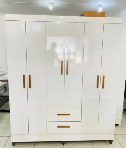 Guarda Roupa 6 Portas