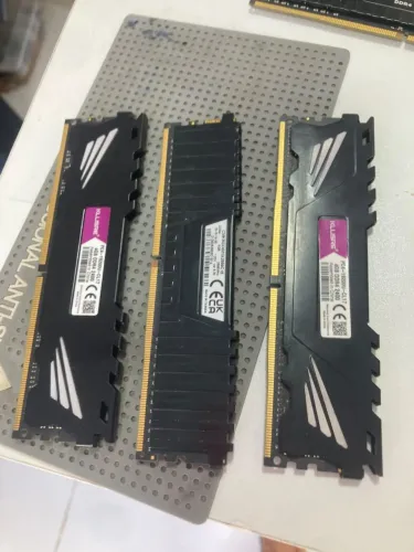 Memória Ram tenho 1 de 8GB 2 de 4GB 
