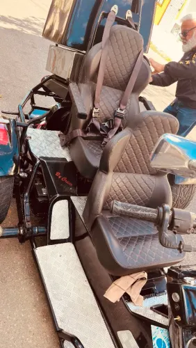 Moto triciclo 