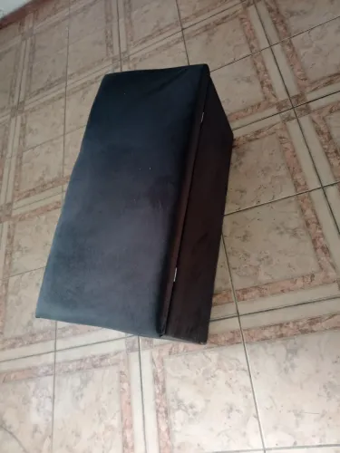 Baú preto para guardar brinquedos