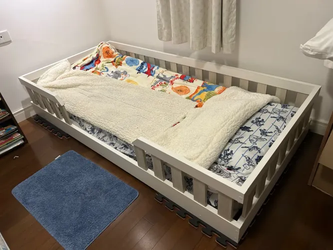 Cama de chão infantil