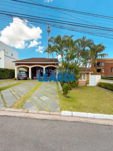 CASA EM CONDOMÍNIO - ALPHAVILLE - SP