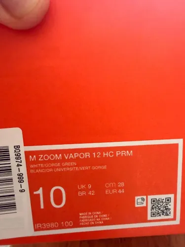 Tênis na promoção todos novos !!na caixa originais .
