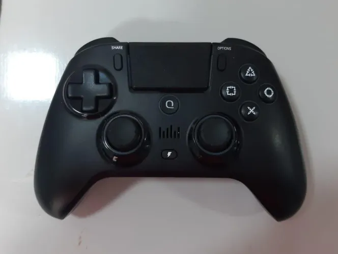 Controle Sem Fio Compatível com PS4 / PC - Excelente Estado