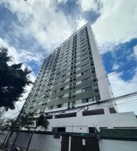 Aluga-se apartamento no bairro da Torre