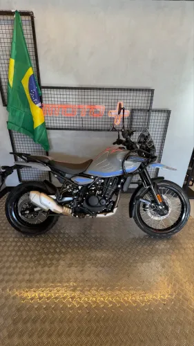 Himalayan 450 apenas 6 mil km