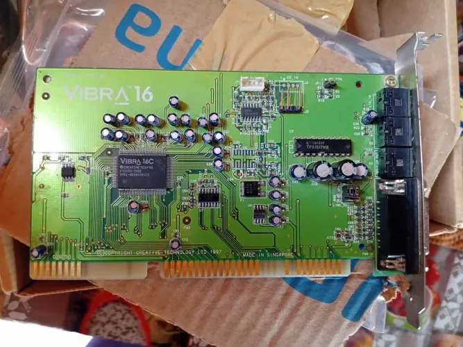 Placa de som isa creative sound blaster vibra 16 ct4180