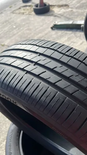 Pneu Hankook 225/55 R19