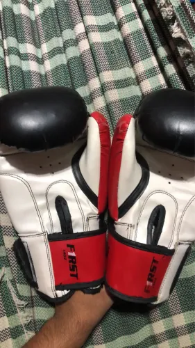 Vendo luva de boxe 14oz