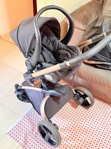 Carrinho De Bebê Travel System Dzieco Vulkan Preto /dourado (Usado)