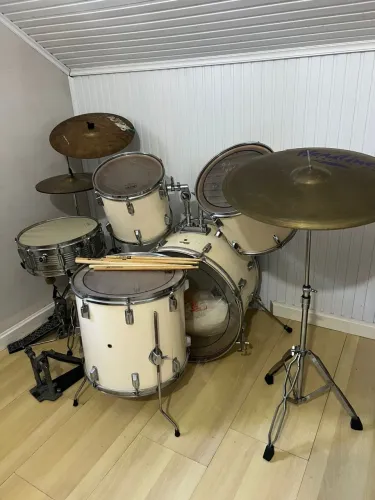 Bateria acústica completa