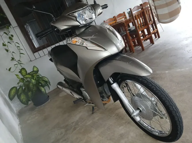Honda Biz 110 Impecável