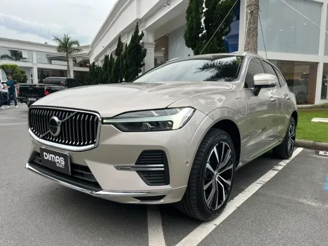 Volvo XC-60 T-8 Ultimate 2.0 AWD (híbrido) 2023