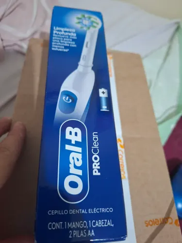 Escova de Dente Elétrica Oral-B Power Pro Clean
