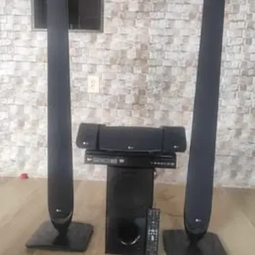 Home Theater LG 1000W RMS - Bluetooth Nativo + Torres Slim (Totalmente Revisado!)