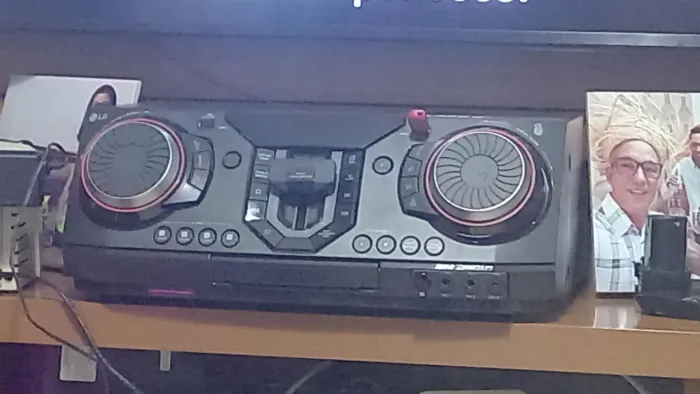 MINI SISTEM 2350WATTS LG