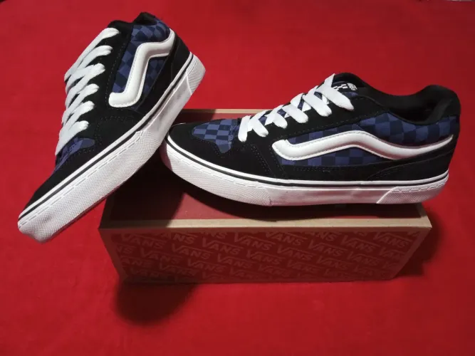 Tenis VANS CALDRONE Tamanho 40 e 41