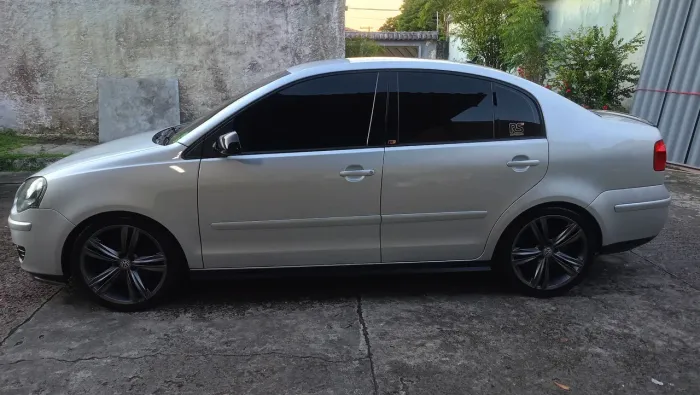 Volkswagen Polo Sedan 1.6 MI Total Flex 8V 4P 2011