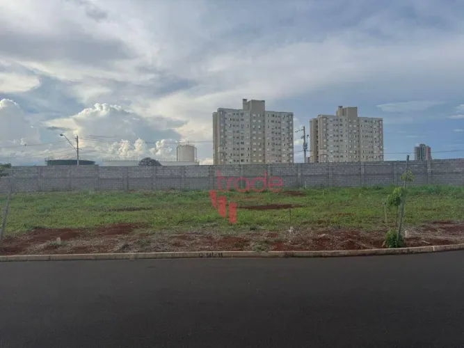 Terreno em Condomínio Fechado à Venda de 290m² no Bairro Guaporé em Ribeirão Preto.