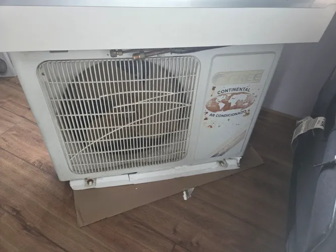 AR CONDICIONADO 12.000 BTUS