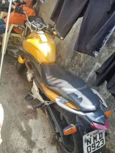 Vendo Honda CB 300R 2010 - Emplacada e Pronta pra Rodar!